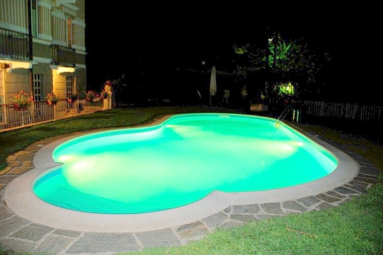 Villa Paola In Lesa Sei in Lesa Italiaanse Meren IT, Italië