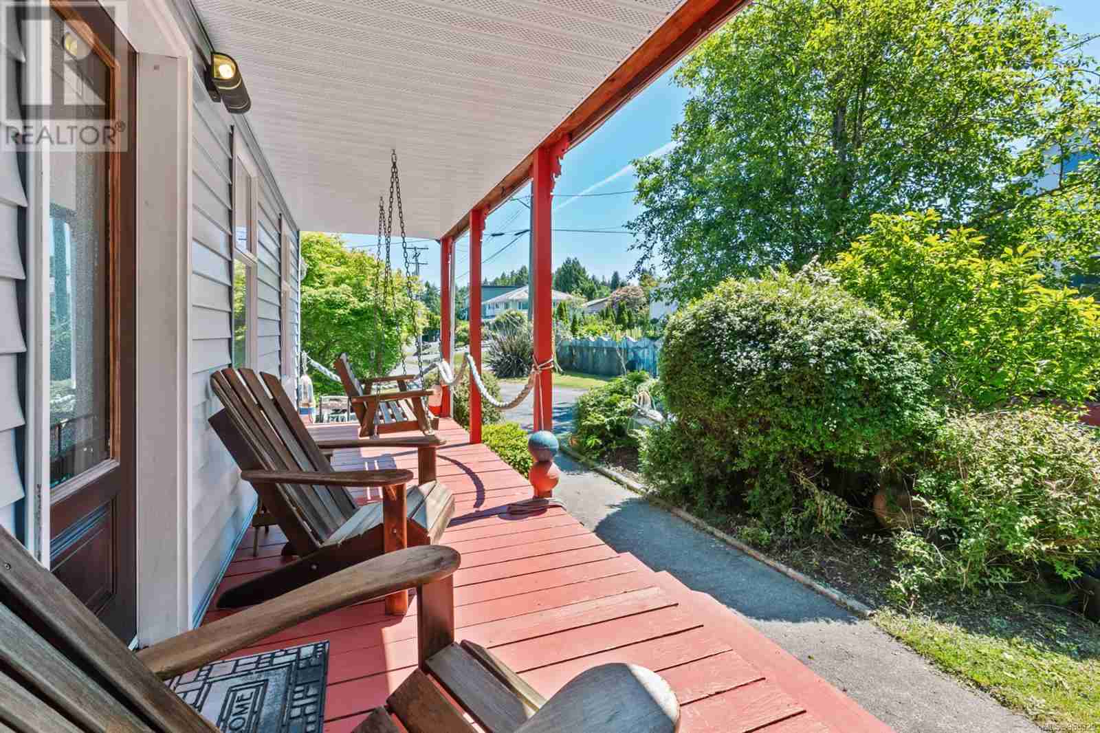 131 Garden St Ucluelet