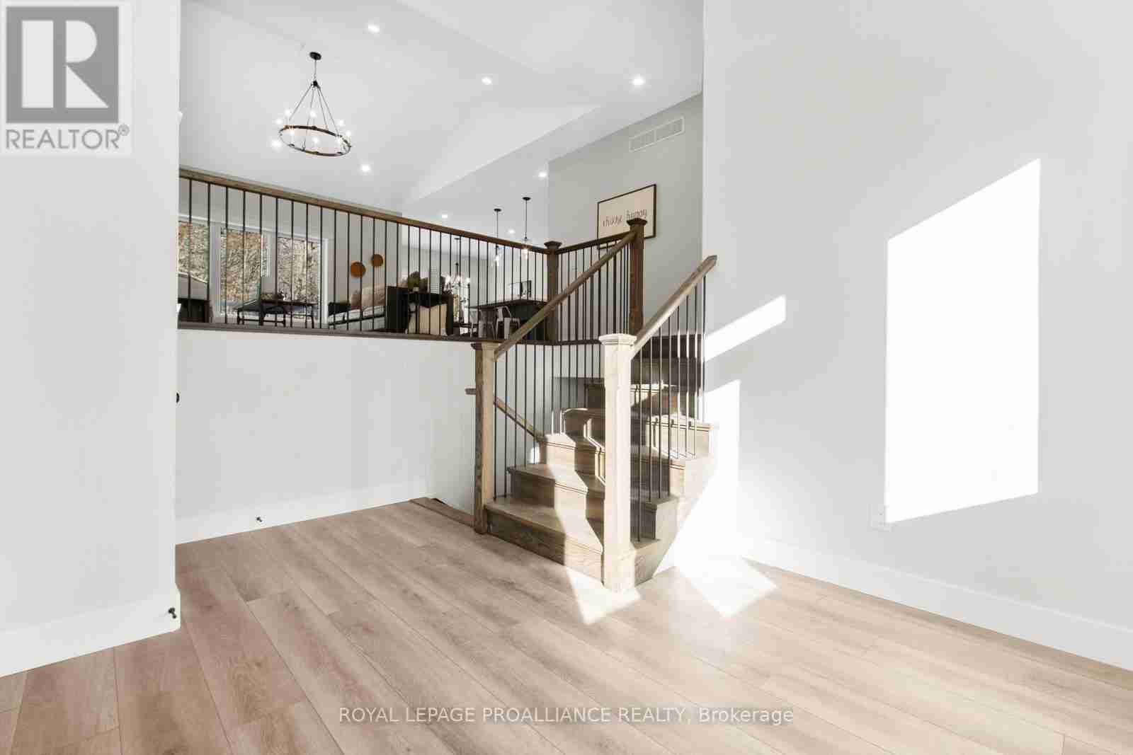 444 HILLSIDE DRIVE