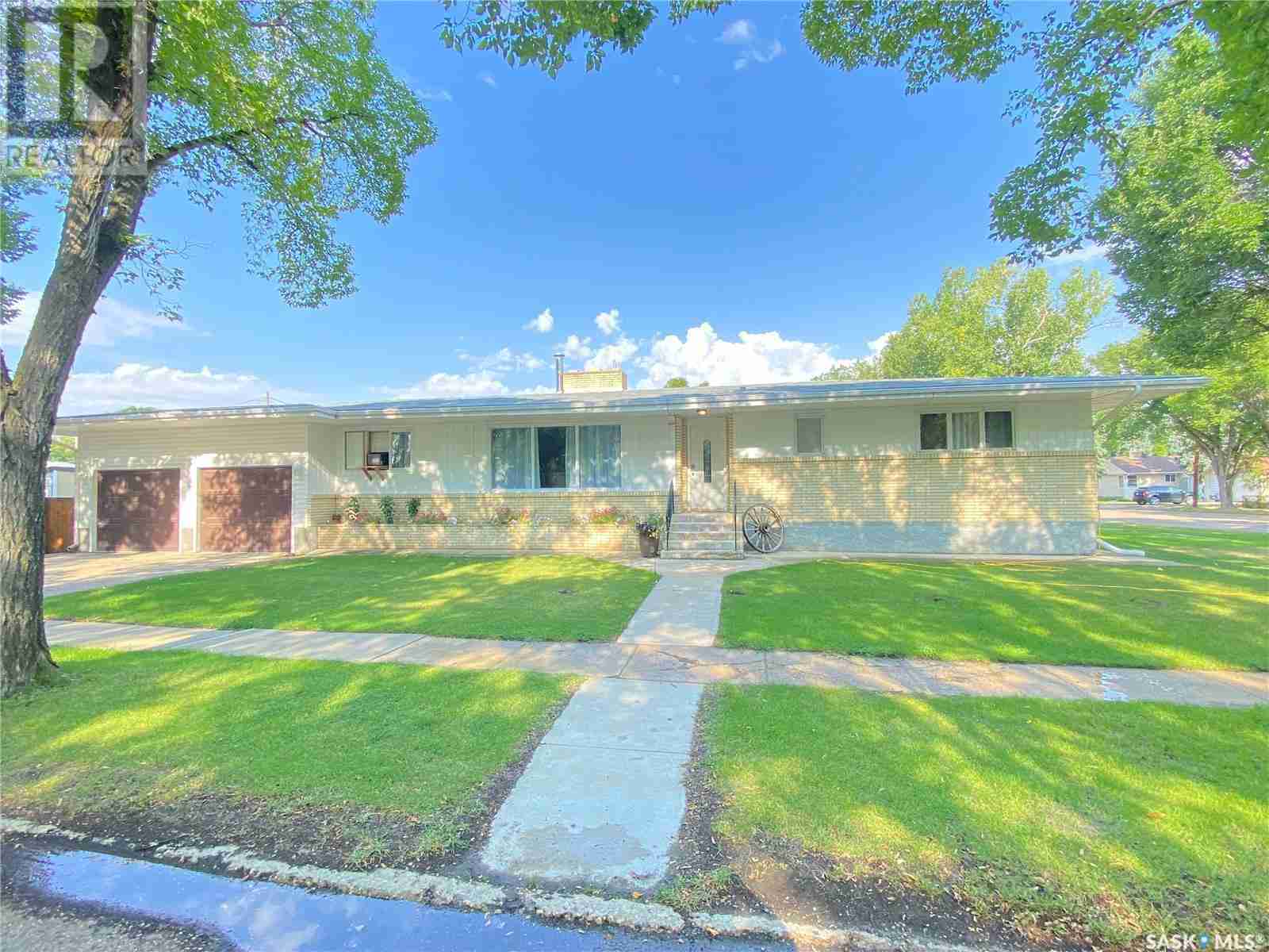 301 Aspen STREET