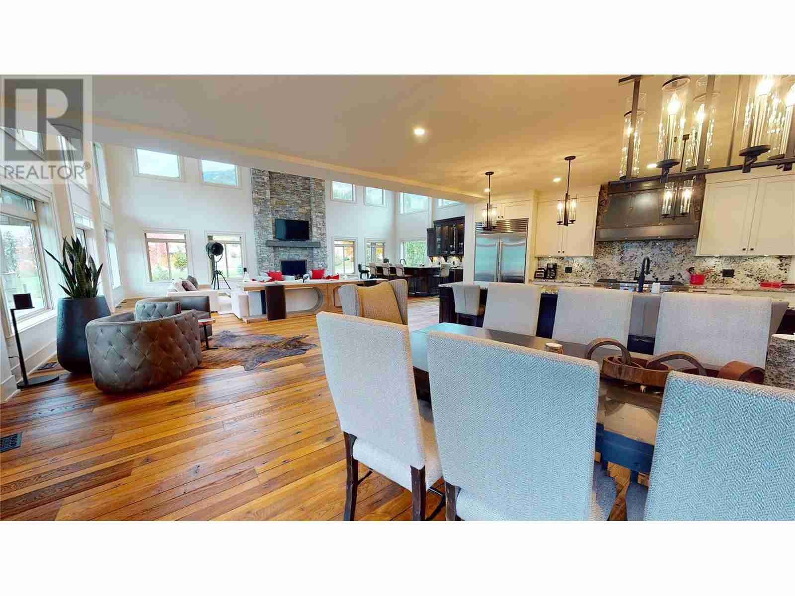 6525 Worrall Road Tappen / Sunnybrae