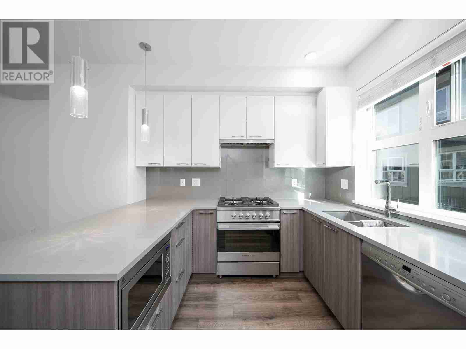 65 10311 RIVER DRIVE