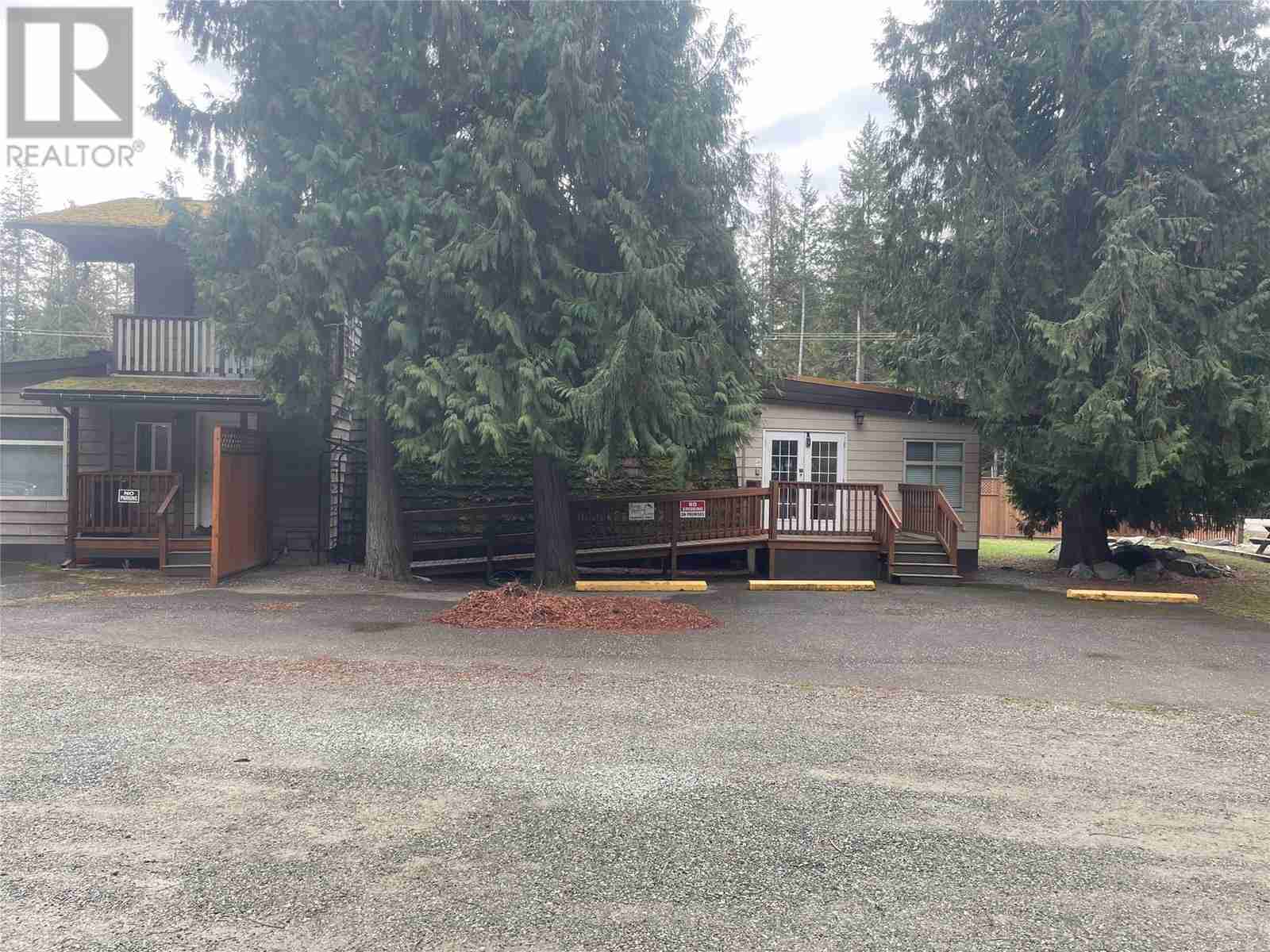 4025 Squilax-Anglemont Road North Shuswap