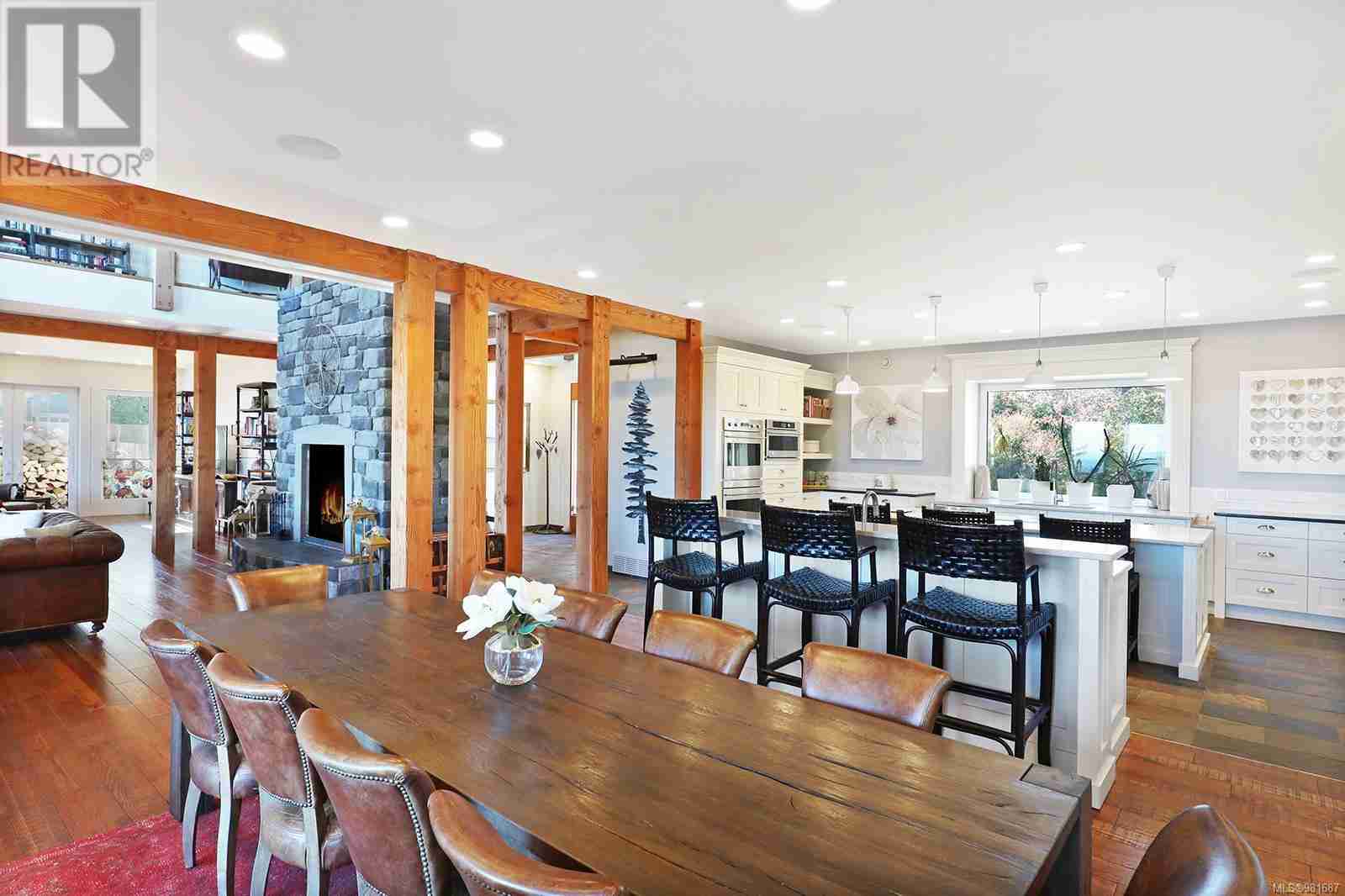 1107 Kye Bay Rd Comox Peninsula