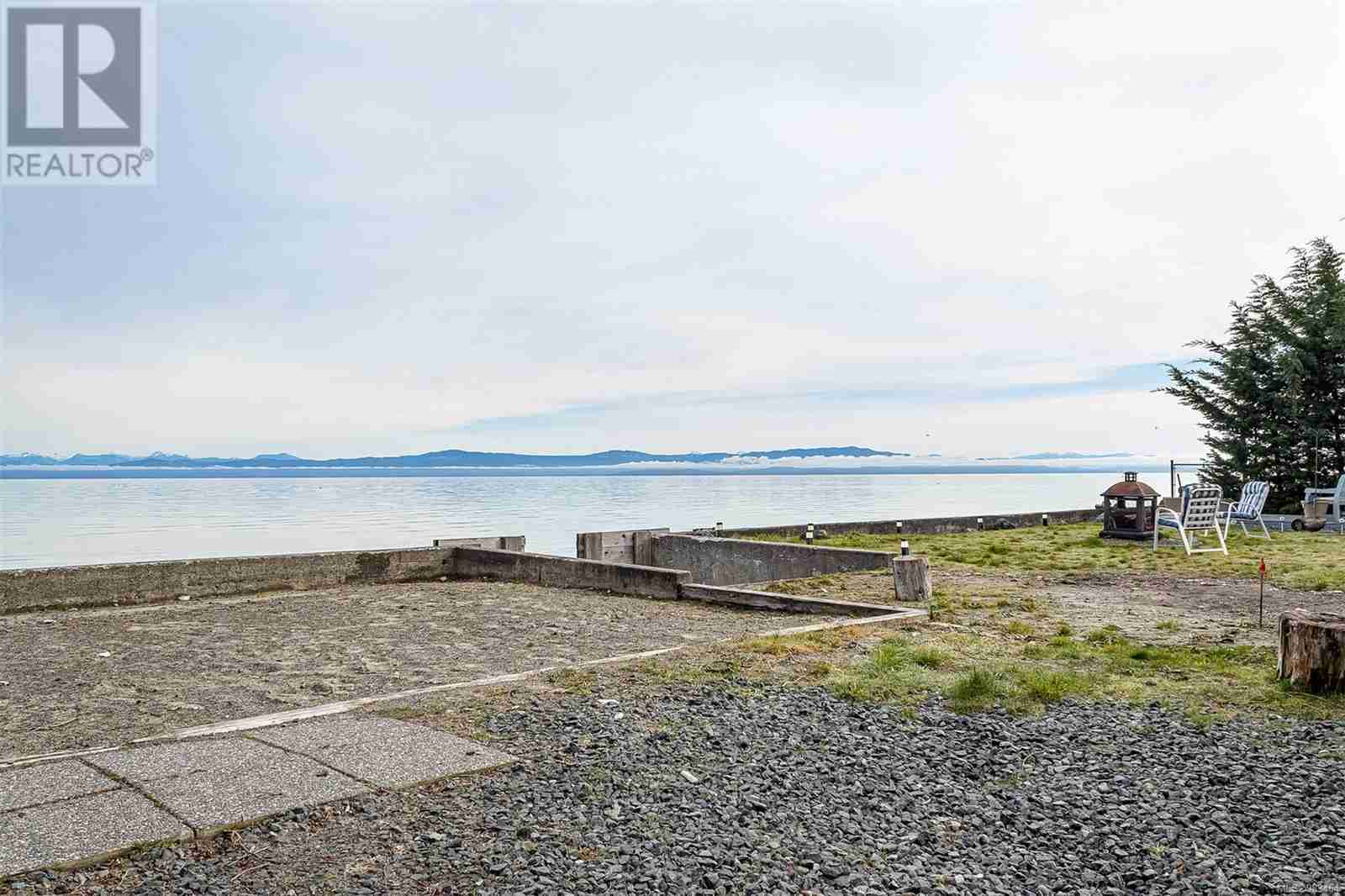 5545 Island Hwy Qualicum North