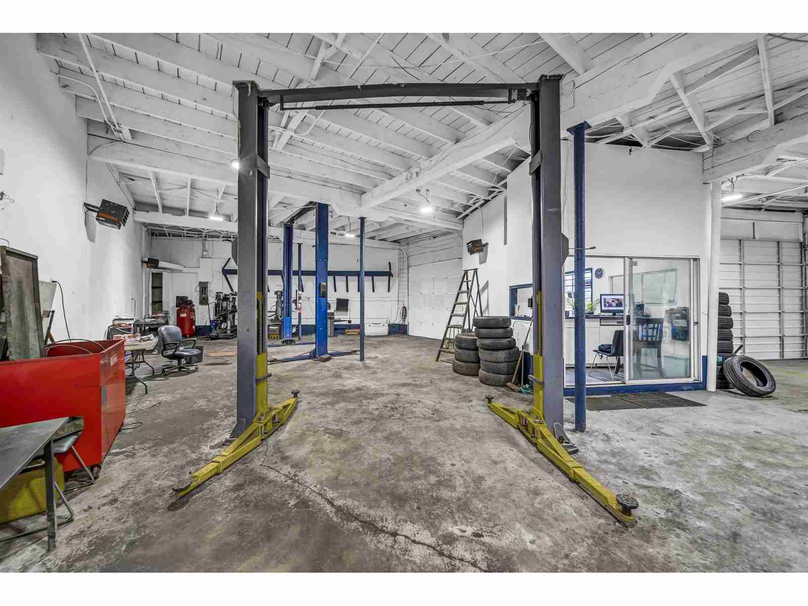 23359 FRASER HIGHWAY