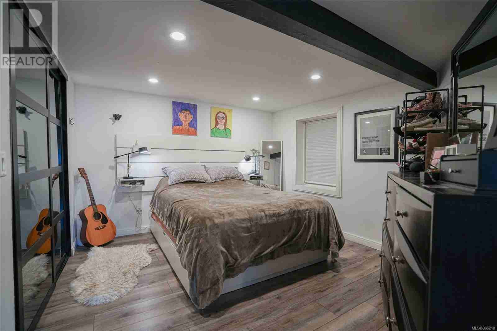 8585 Bothwell Rd Sproat Lake