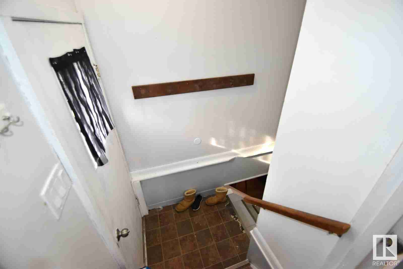 4813 51 AV Kitscoty
