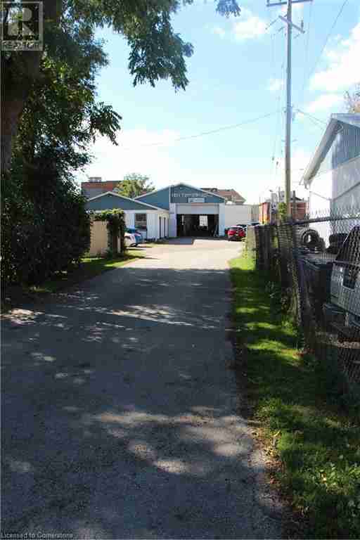 19 SUTHERLAND Street E 631 - Caledonia North East