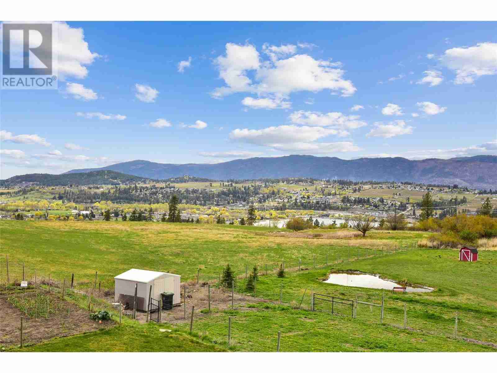 12435 Oyama Road Lake Country East / Oyama
