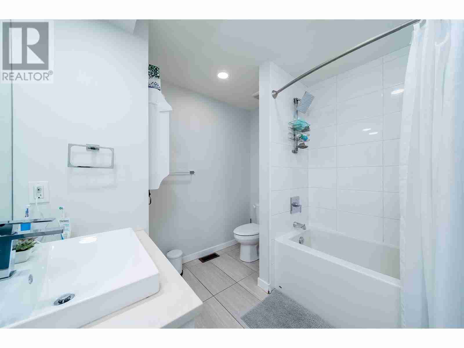 1515 Highland Drive N Unit# 13 Glenmore