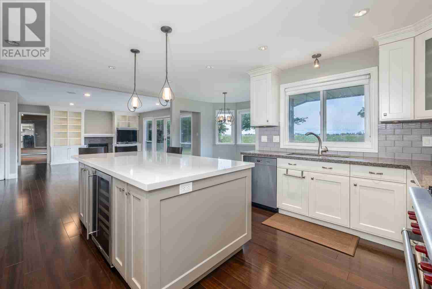 6349 SUNRISE LANE