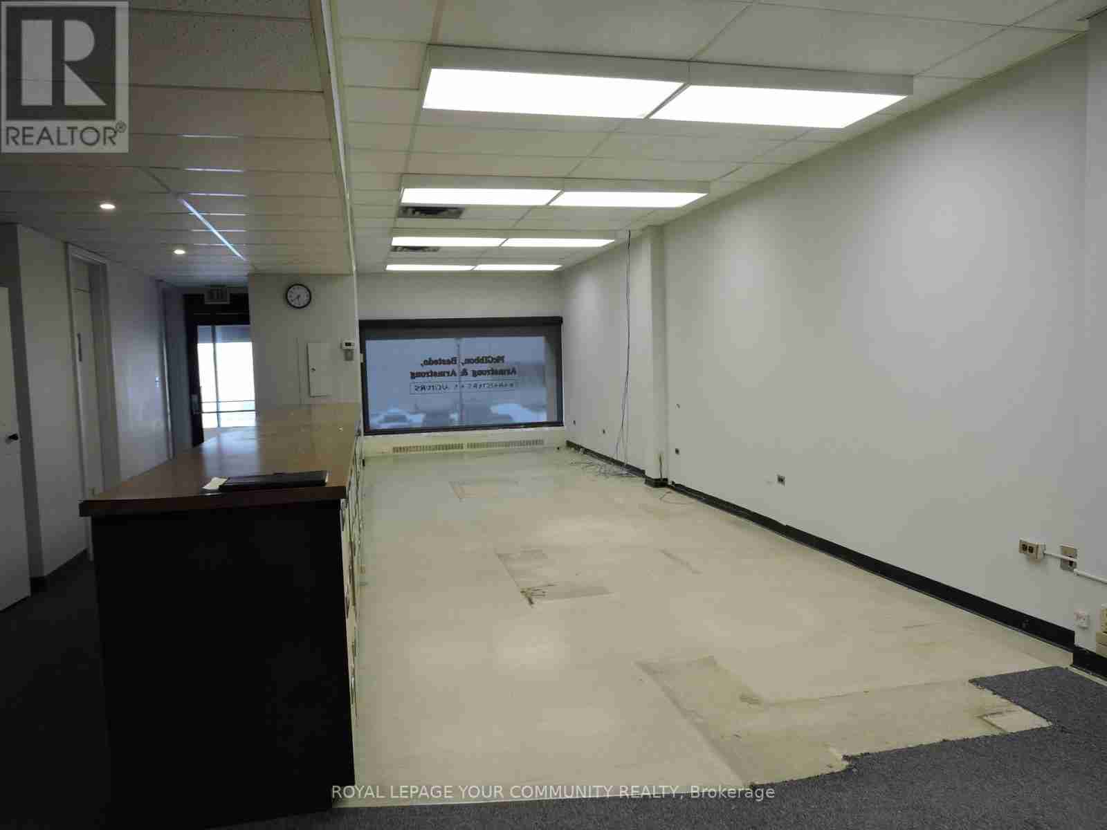 2ND. FL - 32 SIMCOE STREET S