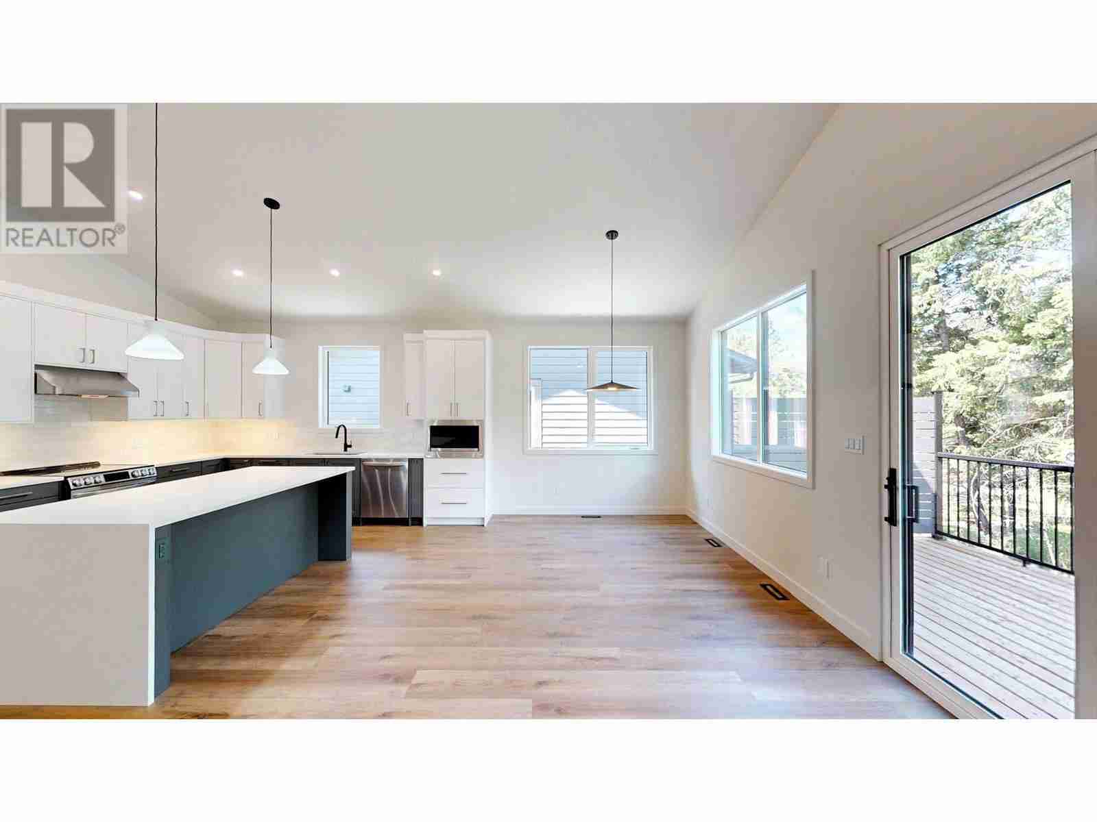 930 COPPER POINT Way Windermere