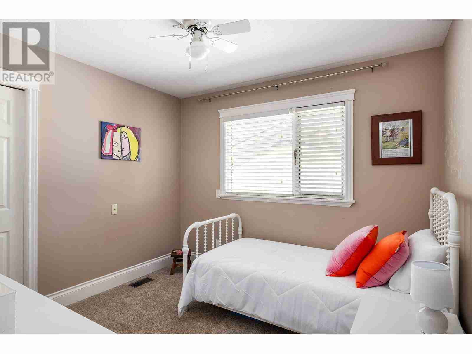 480 Curlew Drive Upper Mission