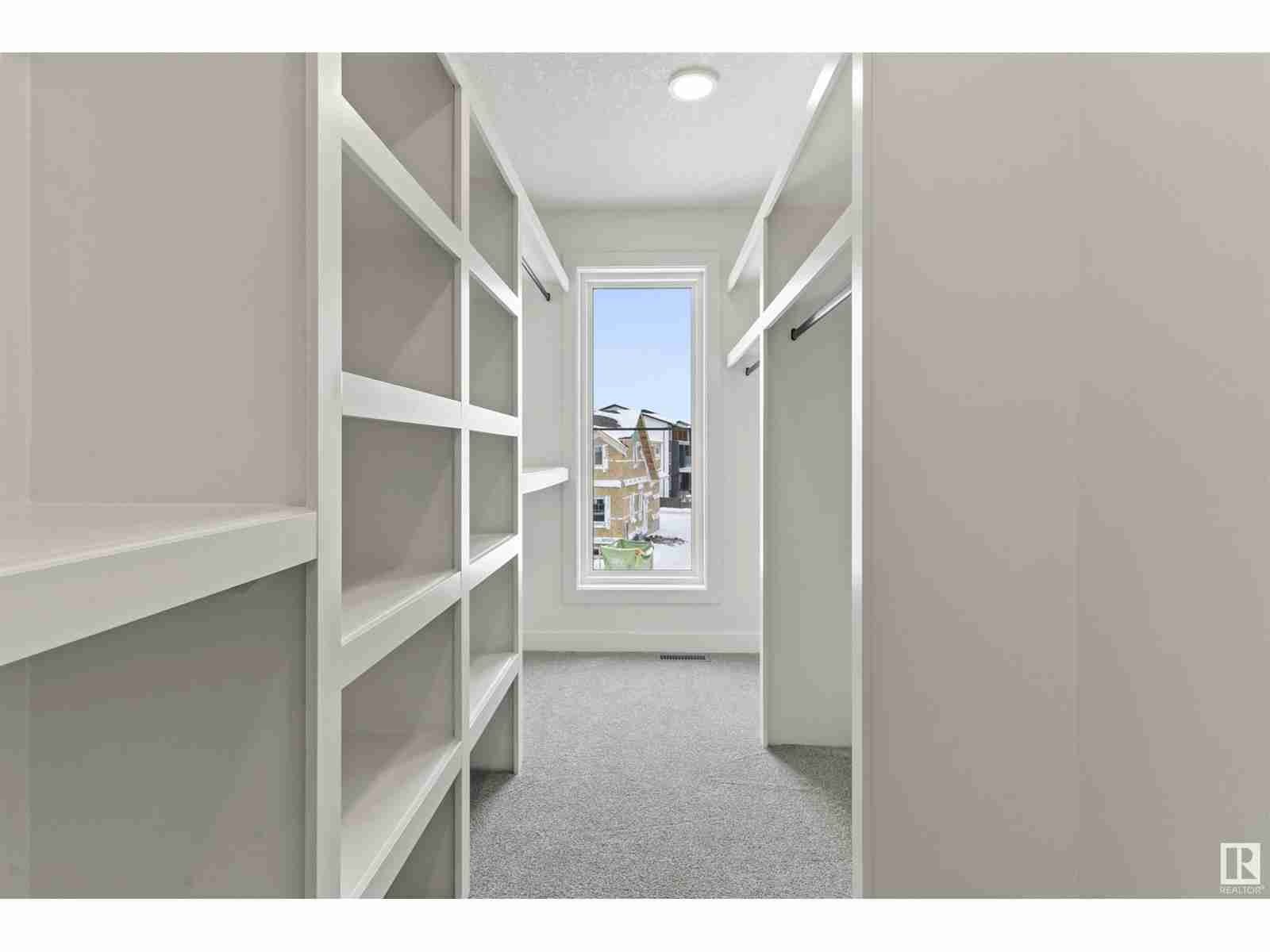 1299 PODERSKY WD SW Paisley