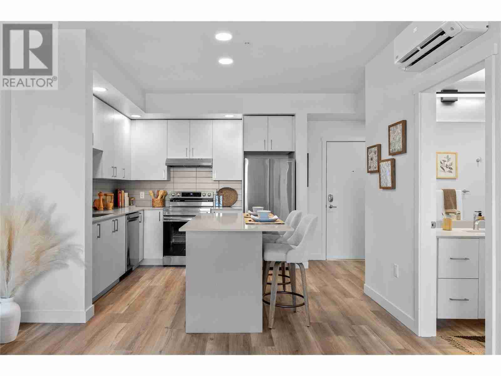 1057 Frost Road Unit# 303 Upper Mission