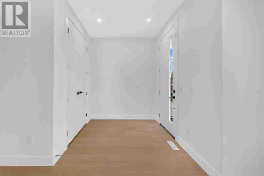 8127 Bowglen Road NW Bowness