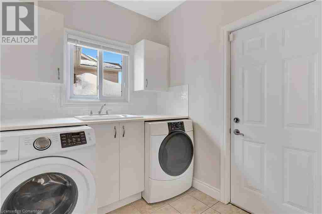 517 YORKSHIRE Drive 440 - Upper Beechwood/Beechwood W.