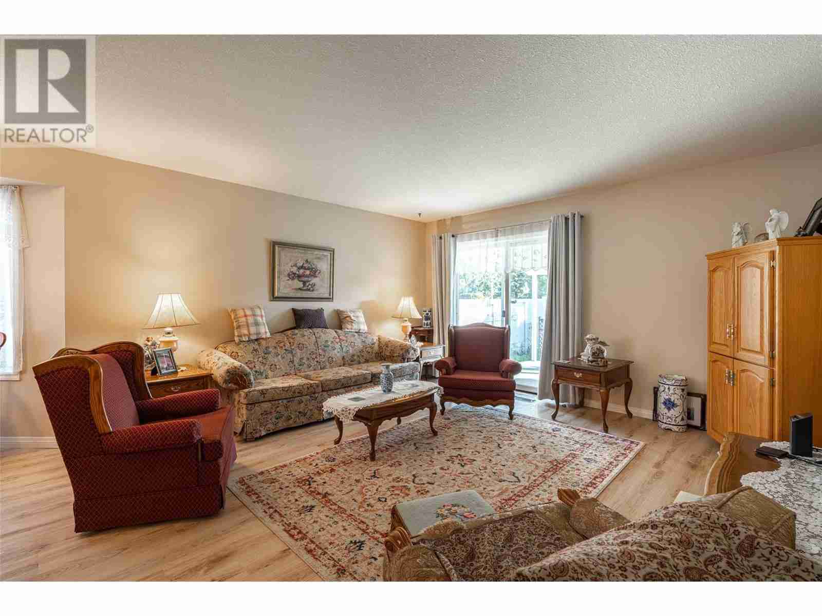 201 Kildonan Avenue Unit# 4 Enderby / Grindrod
