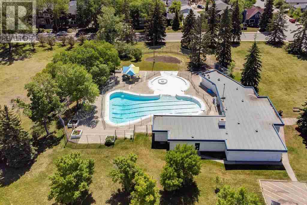 531, 533, 535 24 Avenue NW Mount Pleasant
