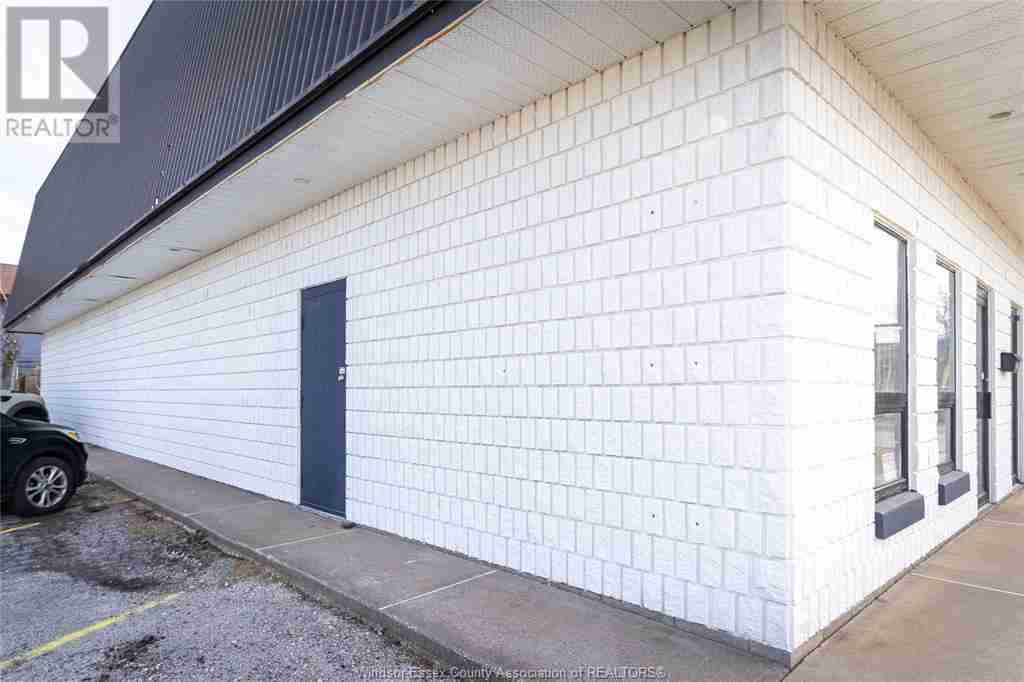 2594 HOWARD AVENUE Unit# UPPER SUITE 2