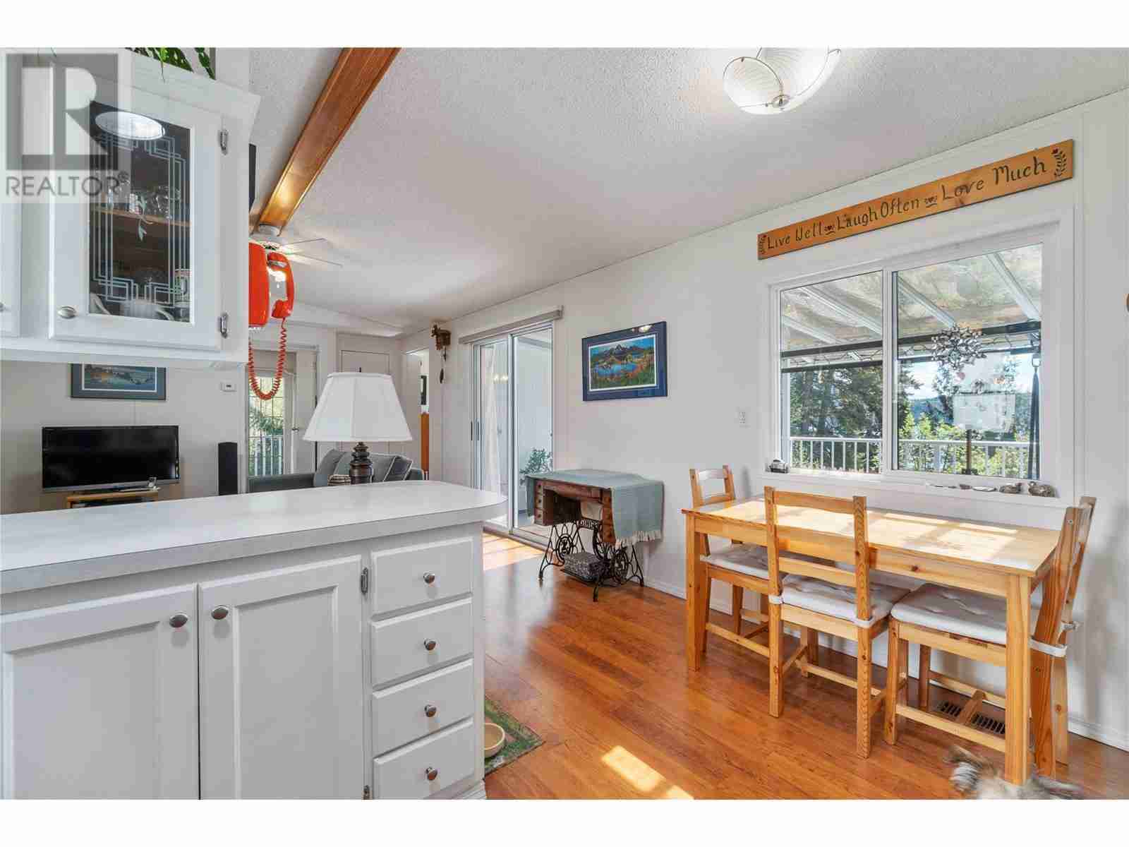 3959 Sunnybrae Canoe Point Road Unit# 4 Tappen / Sunnybrae