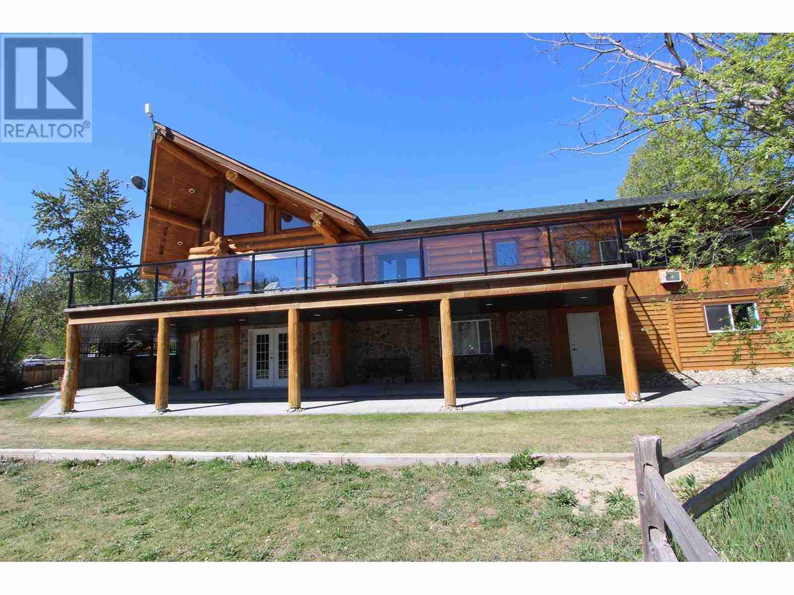 13 Marina Way North Shuswap