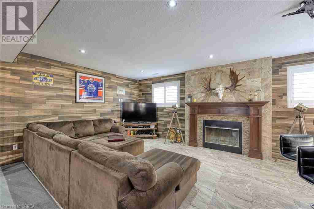 501 SPARKYS Lane Woodstock - North