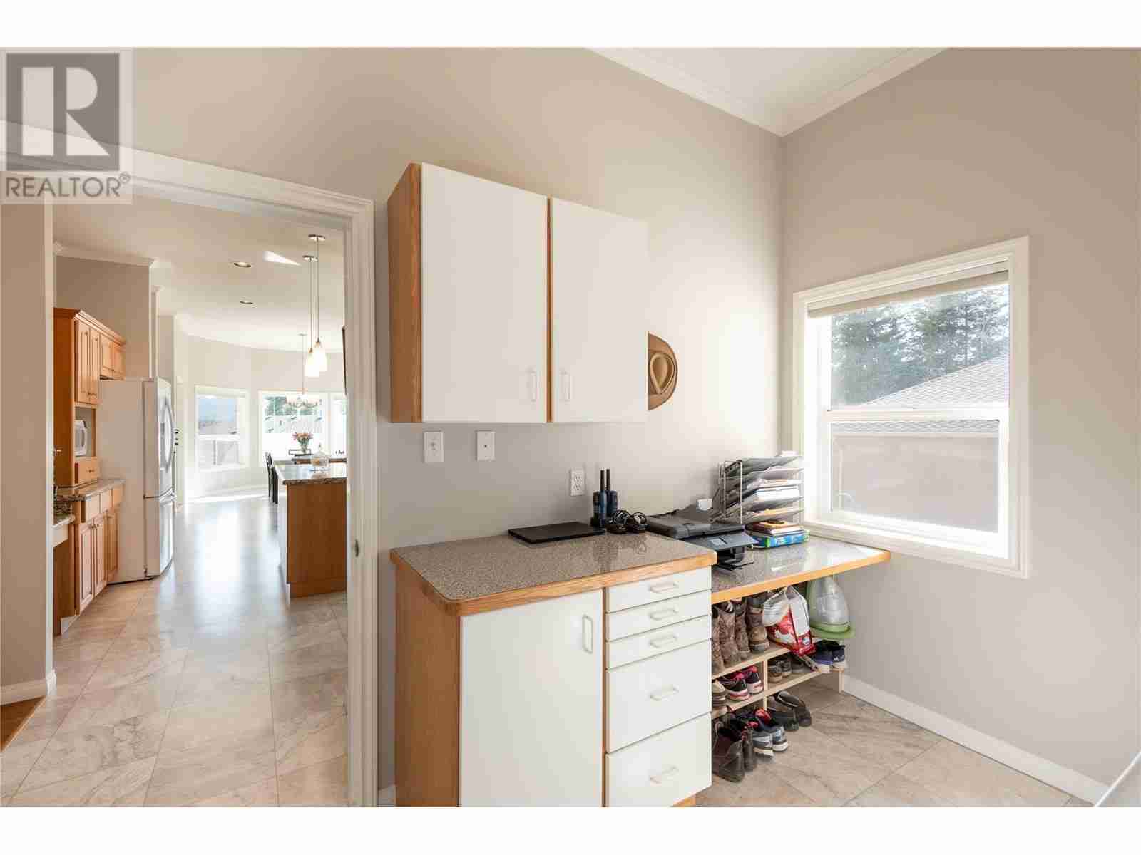 2519 Golf View Crescent Blind Bay