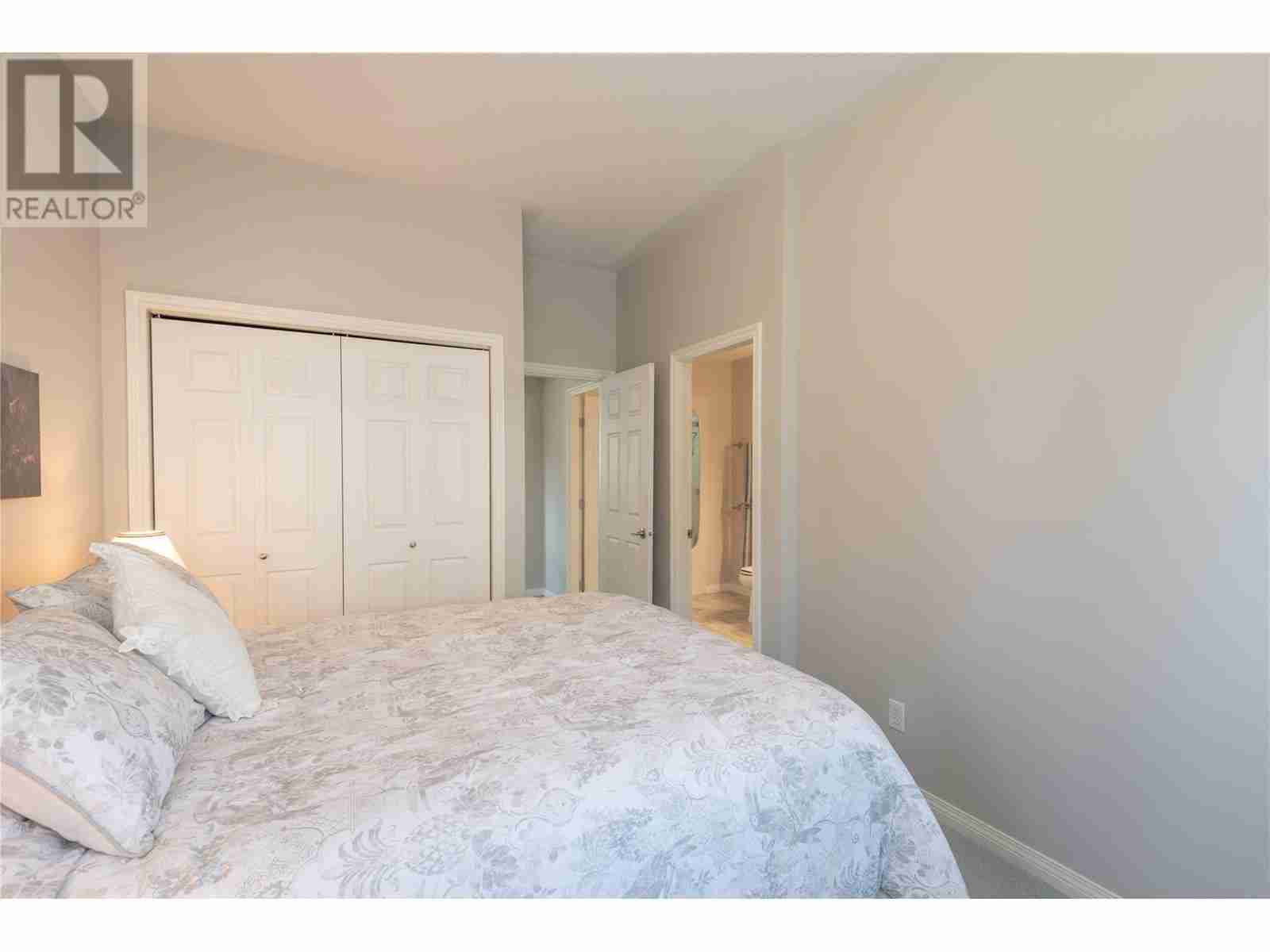 2519 Golf View Crescent Blind Bay