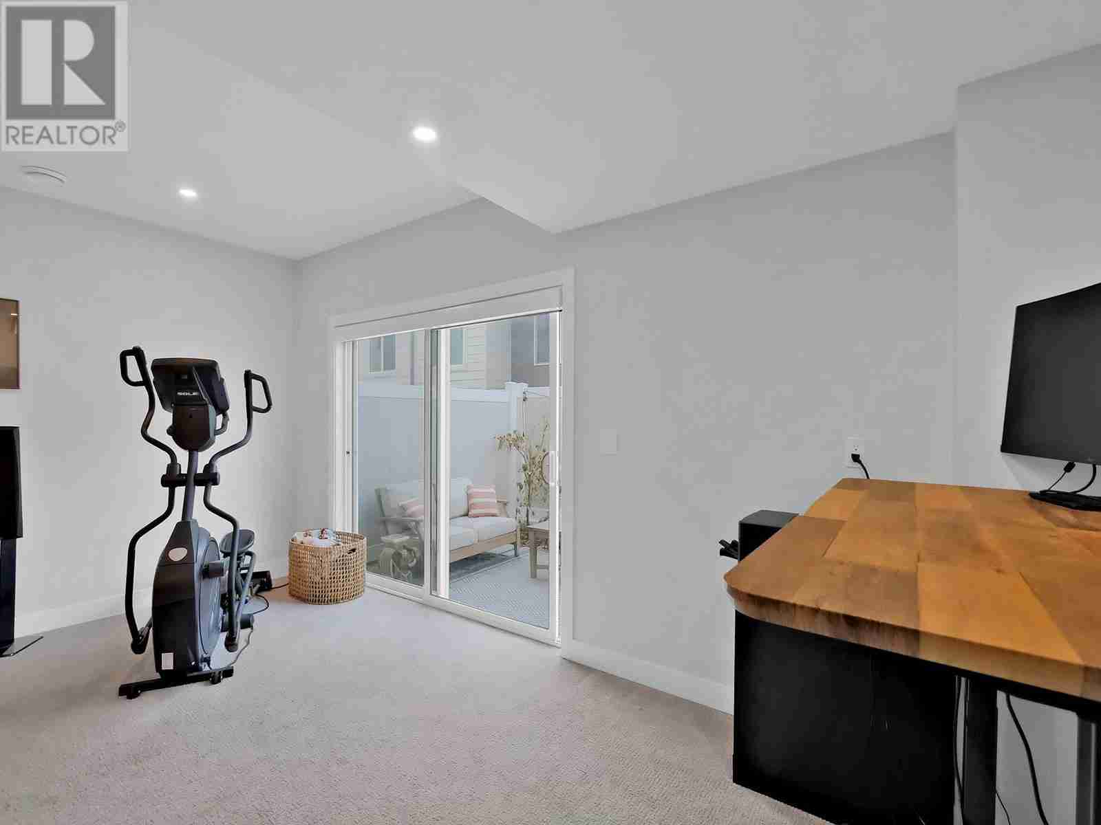 253 NORTON Street Unit# 105 Main North