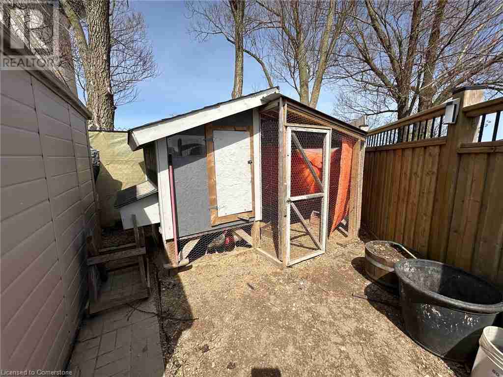 64 ENGLISH Crescent Plattsville