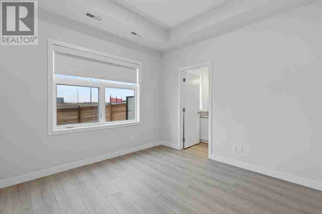 125, 255 Les Jardins Park SE Douglasdale/Glen
