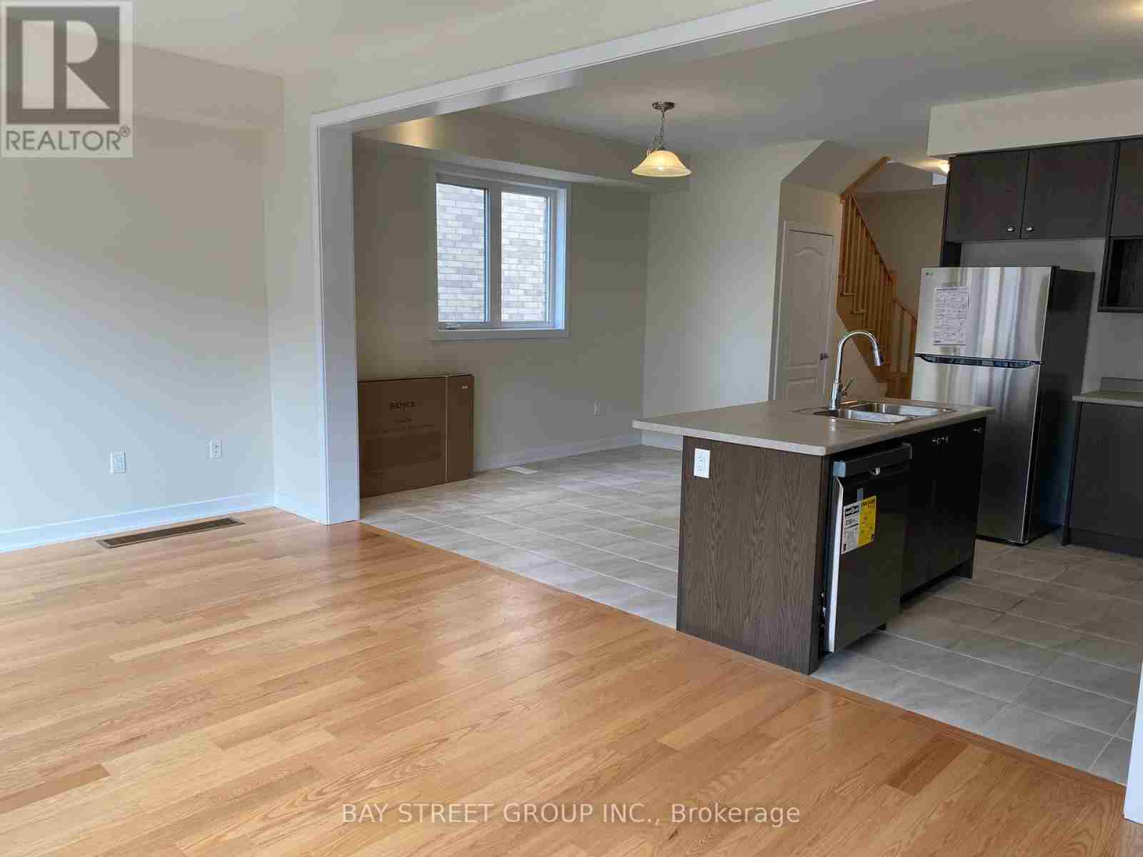 215 AVIRON CRESCENT