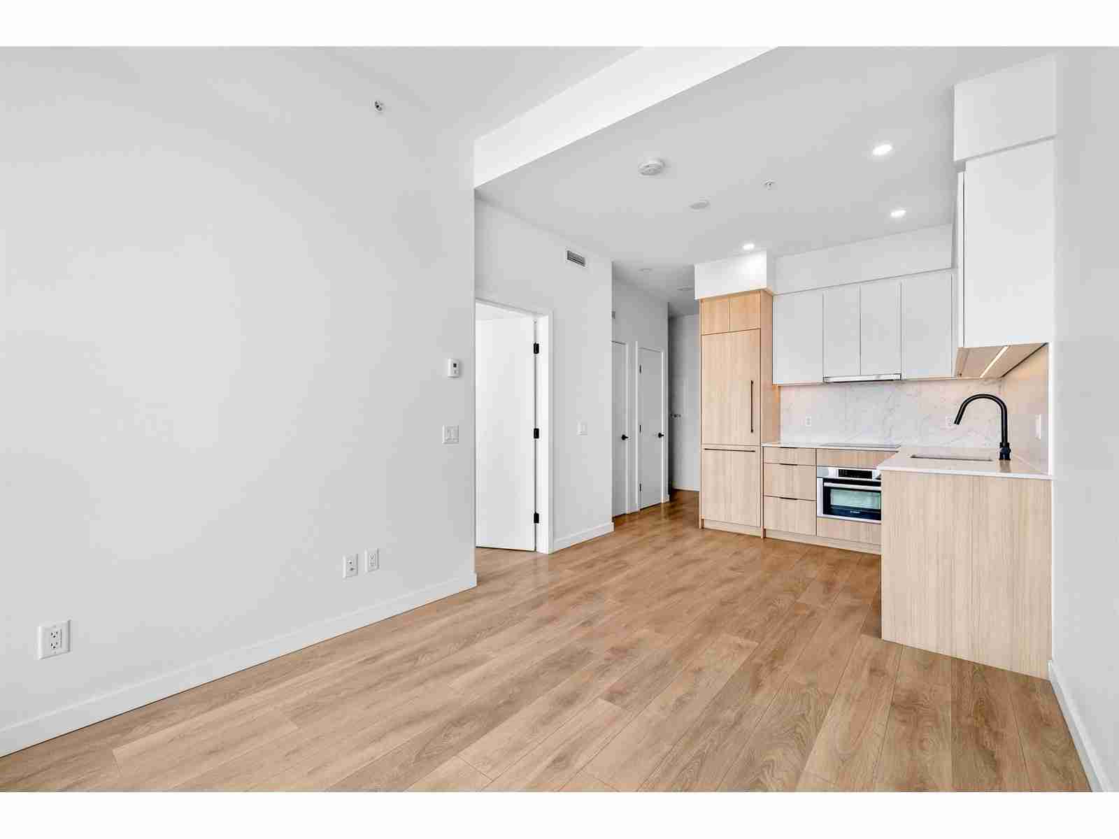 3001 13685 102 AVENUE