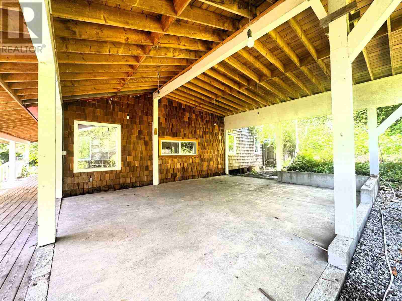 2470 SUNSHINE COAST HIGHWAY