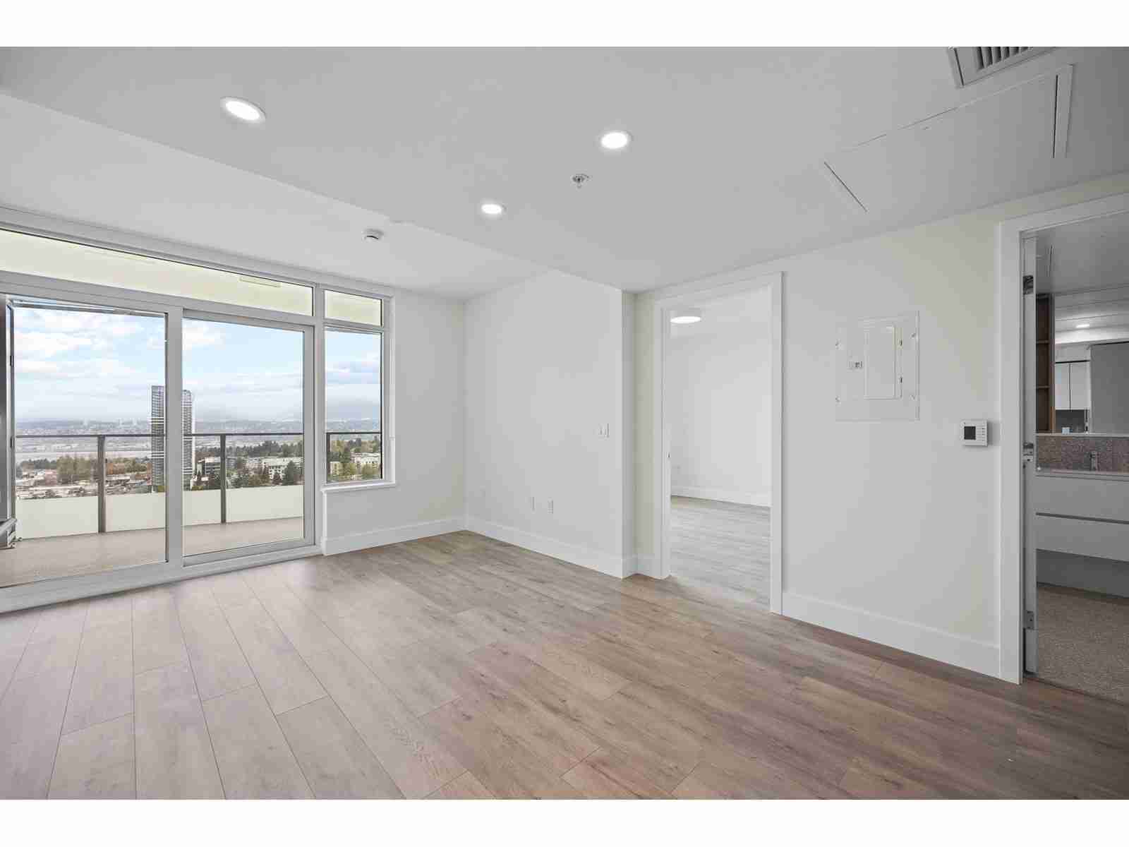 2407 10428 WHALLEY BOULEVARD