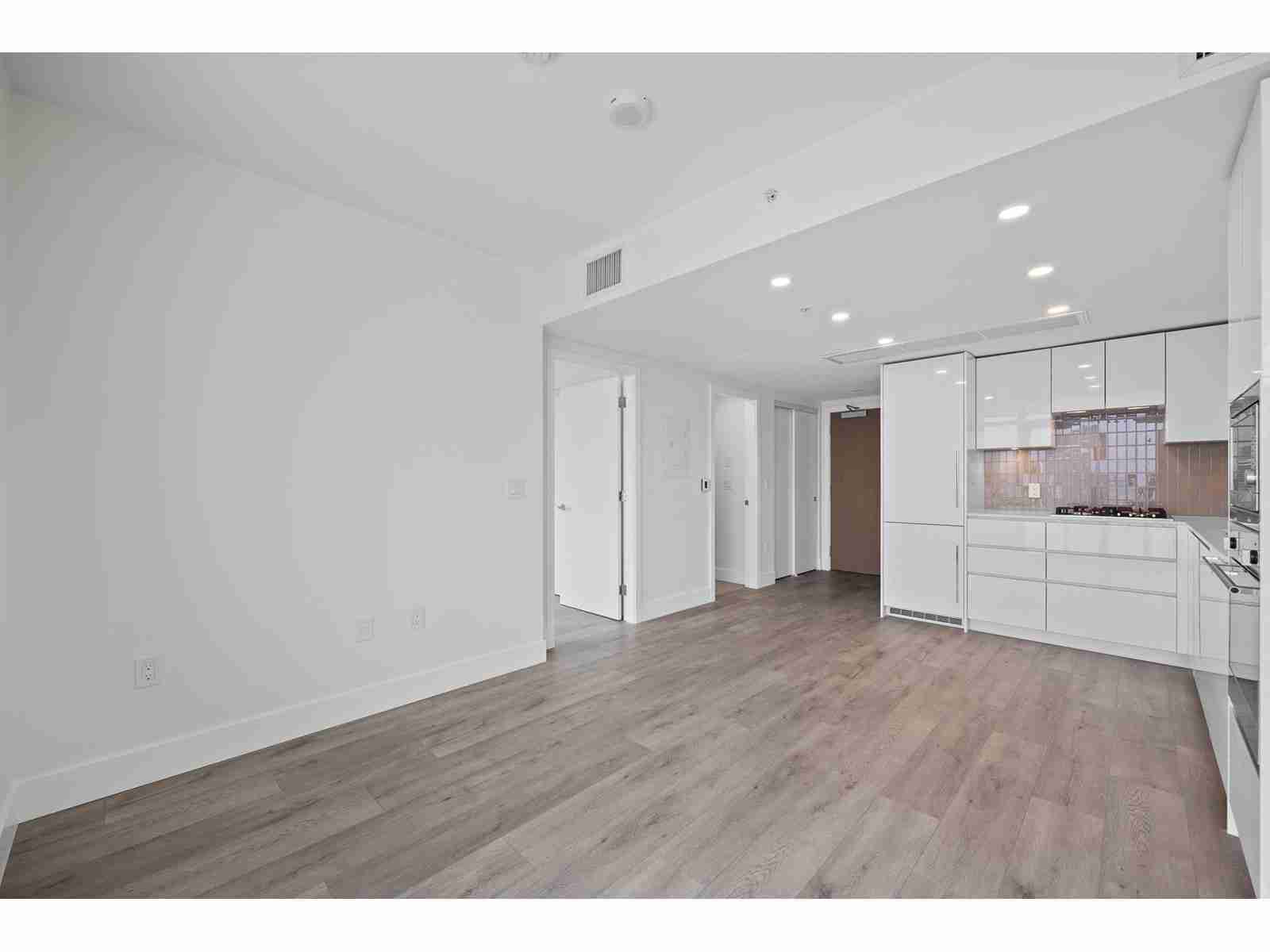 2407 10428 WHALLEY BOULEVARD
