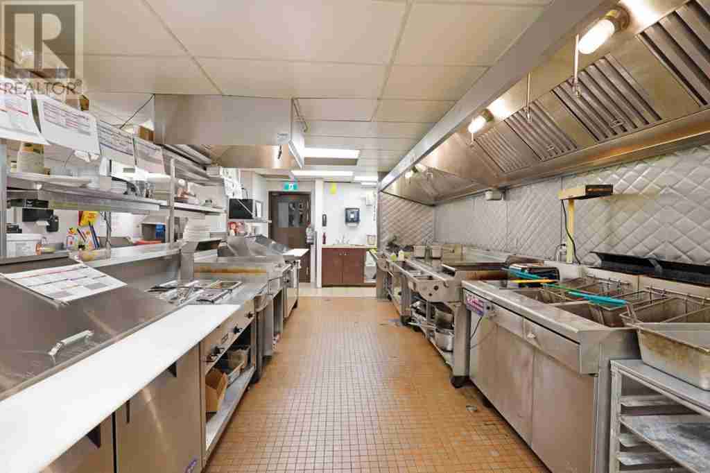 1119 2 Street W Downtown