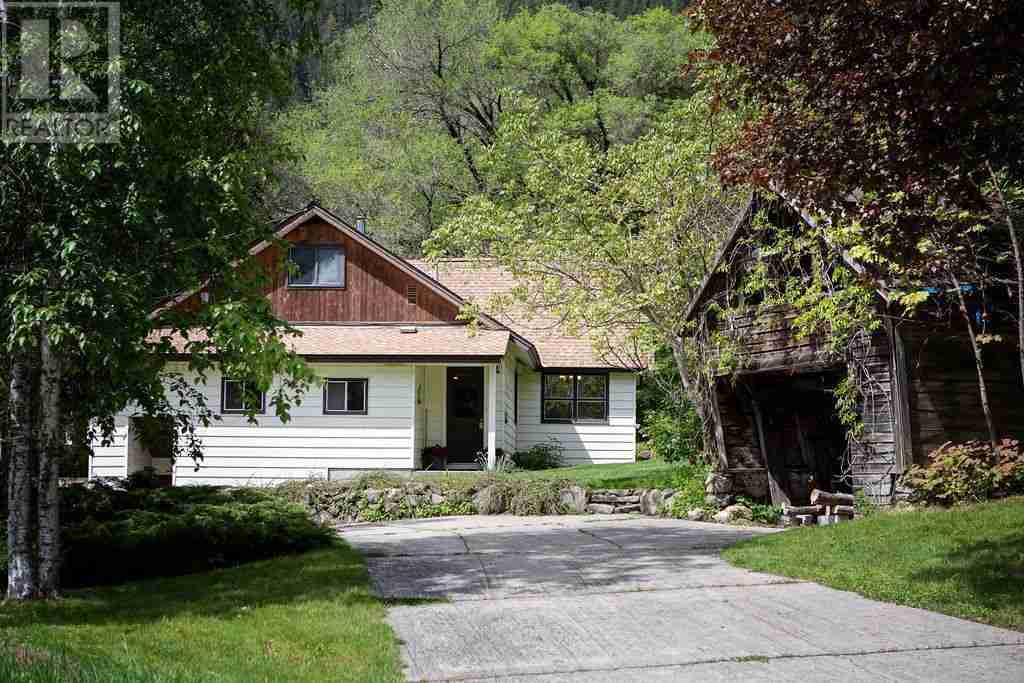 595 VALHALLA Road North Nelson to Kokanee Creek