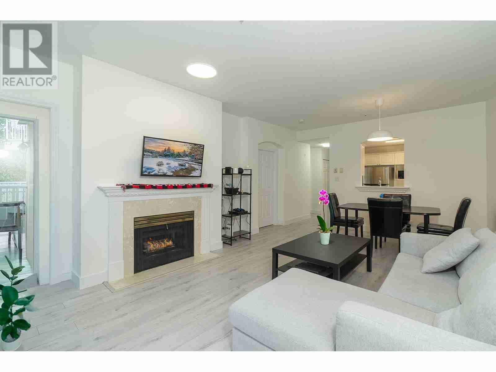 329 5835 HAMPTON PLACE