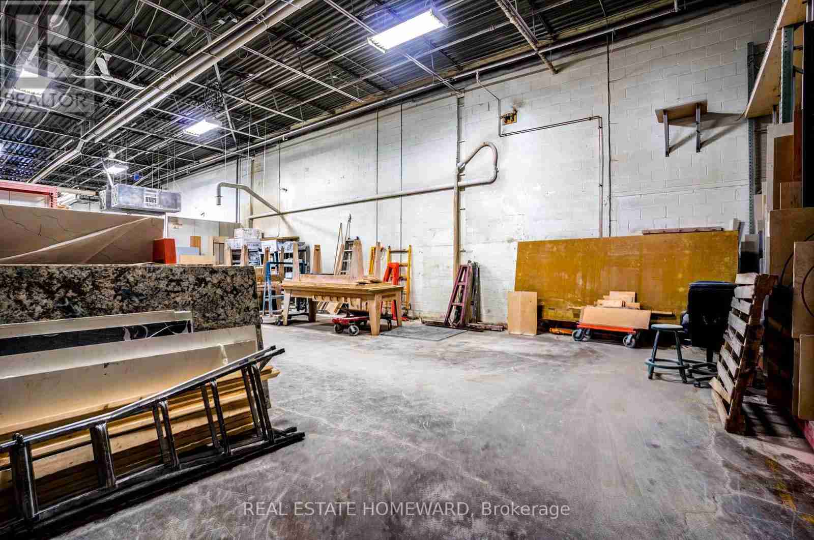 UNIT 3 - 170 BOVAIRD DRIVE W