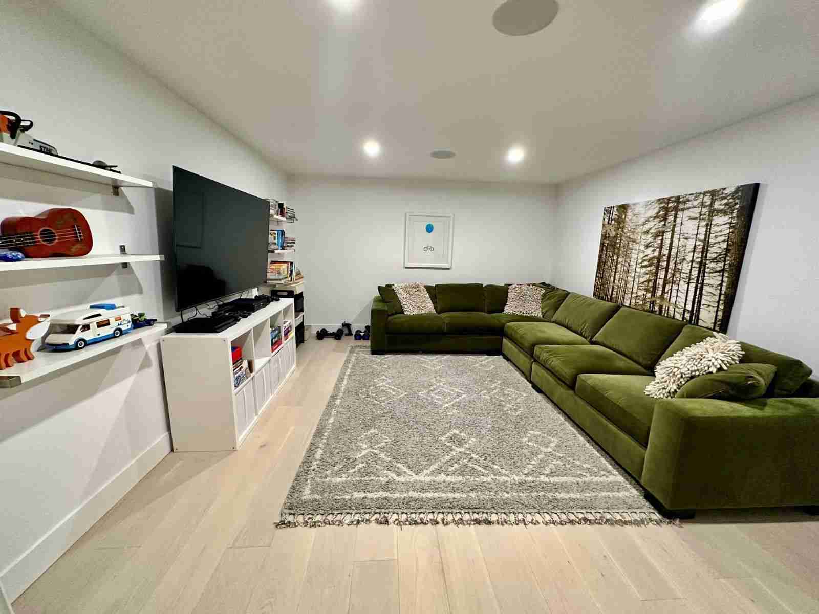 301 SECOND AVENUE|Cultus Lake North