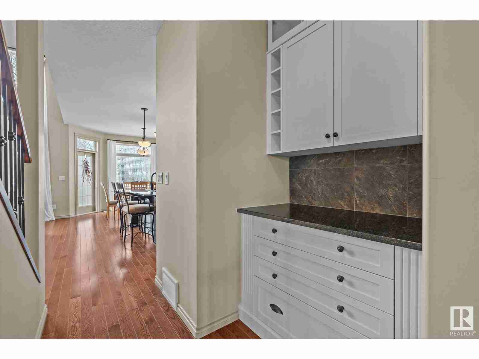 4812 212 ST NW The Hamptons