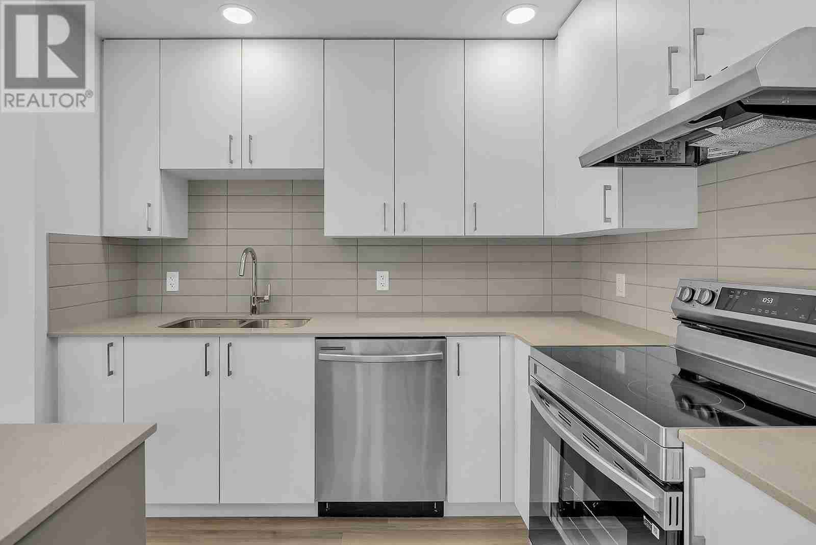 1111 Frost Road Unit# 302 Upper Mission