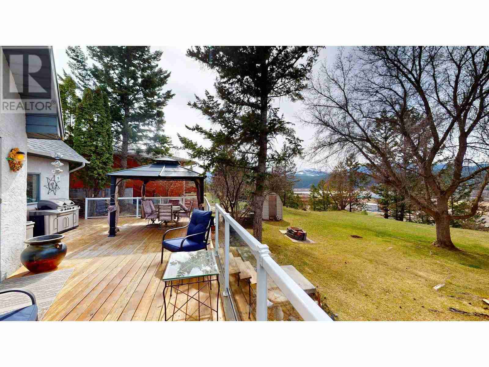 7319 Glacier Drive Radium Hot Springs
