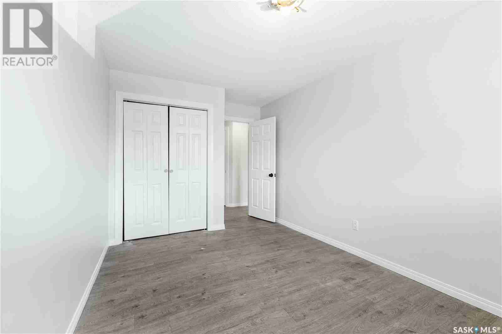 11 1811 8th AVENUE N Cityview