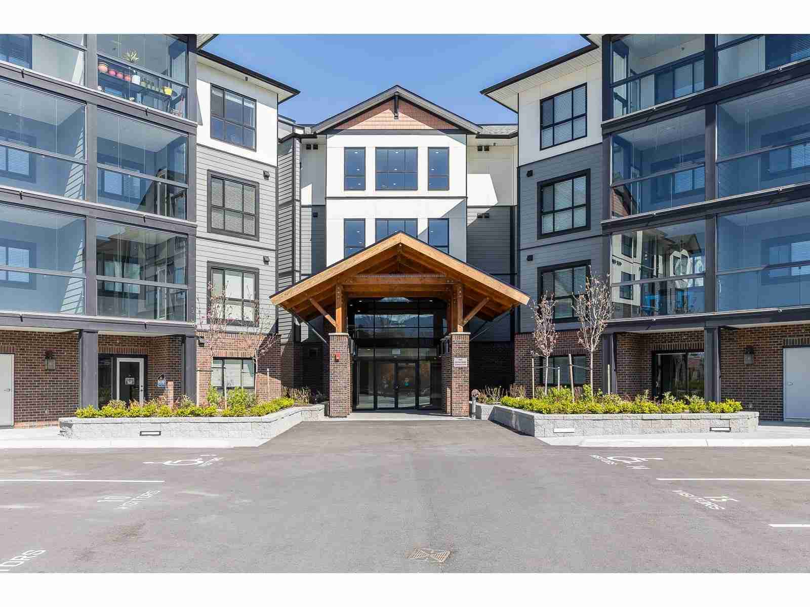 315 8497 YOUNG ROAD|Chilliwack Proper South
