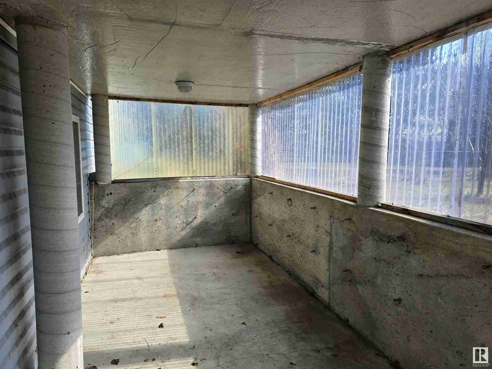 492 STANLEY CL Spring Lake